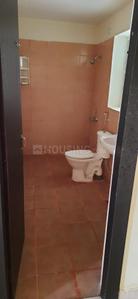 Bathroom Image of 953 Sq.ft 2 BHK Apartment / Flat for rent in Jaypee Aman, Sector 151 Noida for Rs. 18500