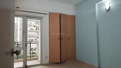 Bedroom Image of 1200 Sq.ft 3 BHK Apartment / Flat for rent in DLF Capital Greens Phase 1 And 2, Karampura New Delhi for Rs. 62000