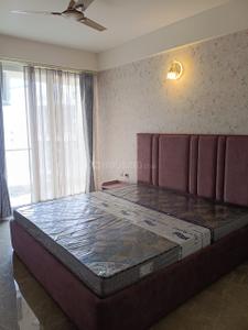 Bedroom Image of 2200 Sq.ft 4 BHK Apartment / Flat for rent in Vardhman Kings Court, Karni Vihar Jaipur for Rs. 60000