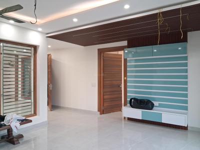 Living Room Image of 2700 Sq.ft 4 BHK Builder Floor for rent in Sector 92 Noida for Rs. 80000