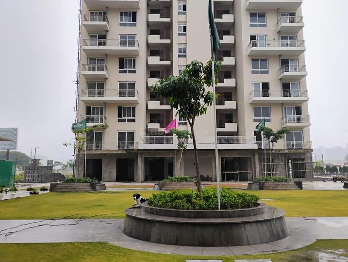 Vatika Sovereign Park Main Image 1