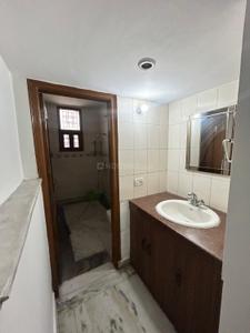 Bathroom Image of 1680 Sq.ft 2 BHK Builder Floor for rent in Big Block Builder Floor, Sector 46 Gurgaon for Rs. 31000