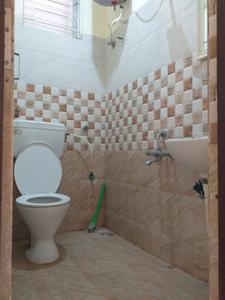 Common Bathroom Image of 850 Sq.ft 2 BHK Apartment / Flat for rent in Chansandra Bengaluru for Rs. 23000