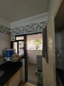 Kitchen Image of 1215 Sq.ft 3 BHK Apartment / Flat for sale in Vastrapur Ahmedabad for Rs. 10000000