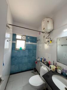 Image of 1700 Sq.ft 3 BHK Apartment / Flat for rent in Durga Coral, Kadubeesanahalli, Bengaluru for Rs. 100000