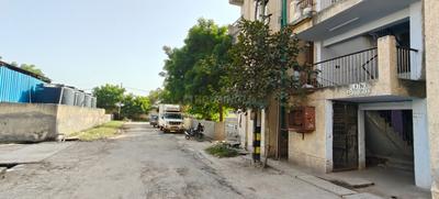 Image of 420 Sq.ft 2 BHK Apartment / Flat for sale in Siraspur, New Delhi for Rs. 2000000