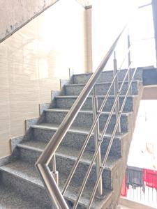 Staircase Image of 350 Sq.ft 1 RK Apartment / Flat for rent in Sector 22 Noida for Rs. 13000
