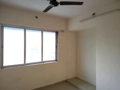 Bedroom Image of 920 Sq.ft 2 BHK Apartment / Flat for rent in Sahil Pride Residency Daffodil by Sahil Developers Mumbai, Kasarvadavali Thane for Rs. 27000