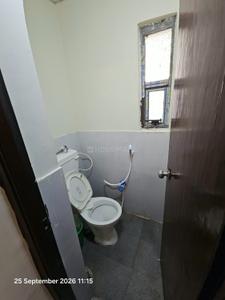 Bathroom Image of 689 Sq.ft 2 BHK Apartment / Flat for rent in Tajganj Agra for Rs. 12000