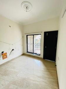 Bedroom Image of 1400 Sq.ft 4 BHK Duplex for rent in Agrawal Sagar Heritage, Bawadiya Kalan Bhopal for Rs. 32000