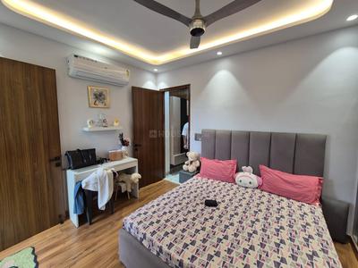 Bedroom Image of 1000 Sq.ft 2 BHK Builder Floor for sale in Ramesh Nagar New Delhi for Rs. 16500000