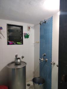 Common Bathroom Image of 700 Sq.ft 1 BHK Apartment / Flat for rent in Sahil Pride Residency Daffodil, Kasarvadavali Thane for Rs. 16532