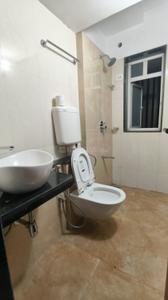 Bathroom Image of 700 Sq.ft 2 BHK Apartment / Flat for rent in  BDD Chawl, Lower Parel Mumbai for Rs. 95000