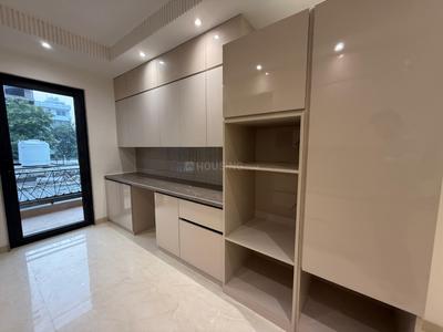 Kitchen Image of 2700 Sq.ft 4 BHK Builder Floor for sale in Ansal Esencia Sector 67, Sector 67 Gurgaon for Rs. 30000000