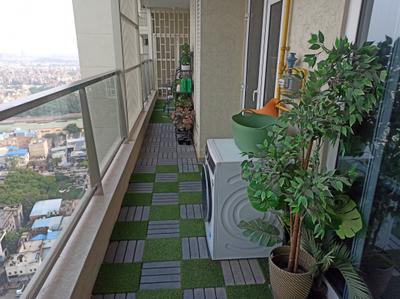 Balcony Image of 2282 Sq.ft 3 BHK Apartment / Flat for sale in DLF One Midtown, Karampura New Delhi for Rs. 63000000