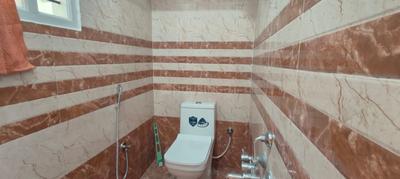 Bathroom Image of 550 Sq.ft 1 BHK Apartment / Flat for rent in Muneshwara Nagar Bengaluru for Rs. 20000