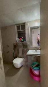 Bathroom Image of 1000 Sq.ft 2 BHK Apartment / Flat for rent in Kalyani Nagar Pune for Rs. 55000