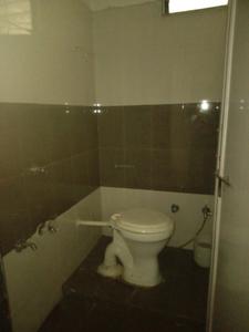 Common Bathroom Image of 2700 Sq.ft 3 BHK Apartment / Flat for sale in Highline, Gota Ahmedabad for Rs. 16200000