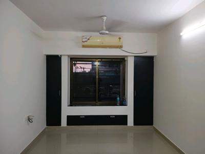 Living Room Image of 651 Sq.ft 2 BHK Apartment / Flat for sale in Chandra Darshan Heights C Wing, Chinchpokli Mumbai for Rs. 25000000