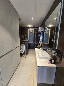 Kitchen Image of 4500 Sq.ft 5 BHK Builder Floor for sale in Big Block South City 2, Sector 49 Gurgaon for Rs. 60000000