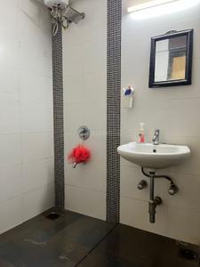 Bathroom Image of 1600 Sq.ft 3 BHK Apartment / Flat for sale in Kohinoor City, Kurla West Mumbai for Rs. 29000000