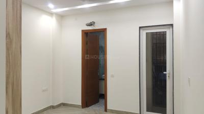 Bedroom Image of 1100 Sq.ft 3 BHK Builder Floor for sale in Chittaranjan Park New Delhi for Rs. 40000000
