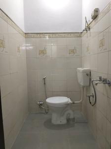 Common Bathroom Image of 1615 Sq.ft 3 BHK Builder Floor for rent in Vasundhara Ghaziabad for Rs. 24000