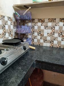 Kitchen Image of Priya&#x27;s pg in Utrathiya, Zirakpur