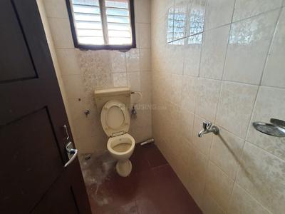 Bathroom Image of 1200 Sq.ft 2 BHK Builder Floor for rent in Attavar Mangalore for Rs. 22000