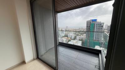 Balcony Image of 1400 Sq.ft 3 BHK Apartment / Flat for sale in Bandra West Mumbai for Rs. 130000000