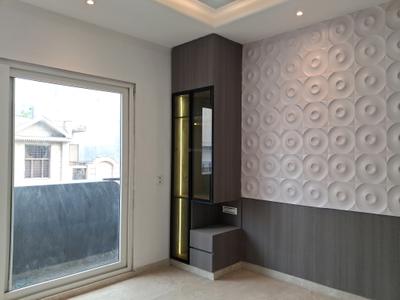 Bedroom Image of 1350 Sq.ft 3 BHK Builder Floor for sale in Paschim Vihar New Delhi for Rs. 28000000