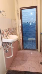 Bathroom Image of 200 Sq.ft 1 BHK Independent House for rent in Hafeezpet Hyderabad for Rs. 15000