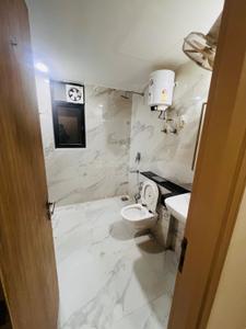 Bathroom Image of 1250 Sq.ft 2 BHK Apartment / Flat for rent in M3M Skywalk, Sector 74 Gurgaon for Rs. 45000