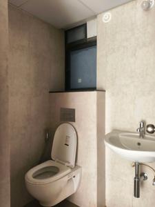 Common Bathroom Image of 653 Sq.ft 1 BHK Apartment / Flat for sale in Shapoorji Vanaha, Bavdhan Pune for Rs. 6600000