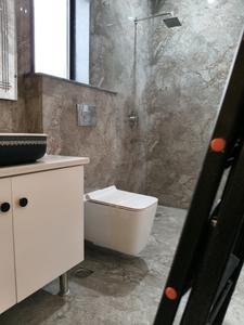 Common Bathroom Two Image of 2850 Sq.ft 4 BHK Builder Floor for sale in Uppal Southend, Sector 49 Gurgaon for Rs. 41500000