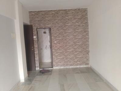 Bedroom Image of 575 Sq.ft 1 BHK Apartment / Flat for rent in Highway Park, Kandivali East Mumbai for Rs. 35000