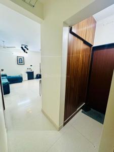 Image of 699 Sq.ft 2 BHK Apartment / Flat for rent in Royal Oasis, Malad West, Mumbai for Rs. 60000