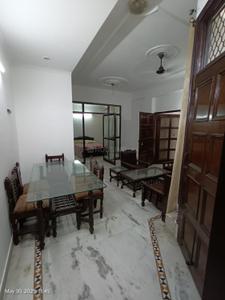 Living Room Image of 1500 Sq.ft 3 BHK Builder Floor for rent in Sector 48 Noida for Rs. 45000
