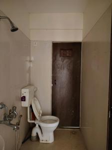 Common Bathroom Image of 690 Sq.ft 1 BHK Apartment / Flat for rent in JVM Sarvam, Kasarvadavali Thane for Rs. 16001