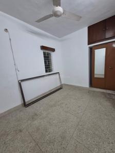 Bedroom Image of 1000 Sq.ft 3 BHK Apartment / Flat for rent in Sheikh Sarai New Delhi for Rs. 65000