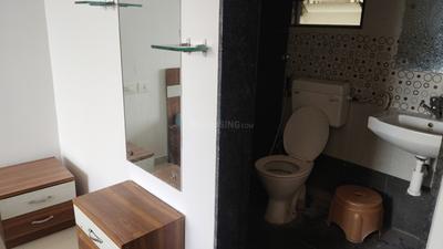 Bedroom Image of 1090 Sq.ft 2 BHK Apartment / Flat for rent in Guardian Lake Shire, Jambhulwadi Pune for Rs. 18000