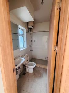 Bathroom Image of 1600 Sq.ft 3 BHK Apartment / Flat for sale in DLF New Town Heights 1, Sector 86 Gurgaon for Rs. 20500000