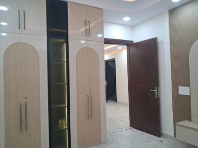 Bedroom Image of 2250 Sq.ft 4 BHK Builder Floor for sale in Paschim Vihar New Delhi for Rs. 42000000