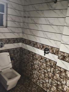 Bathroom Image of 1300 Sq.ft 3 BHK Apartment / Flat for rent in Manish Nagar Nagpur for Rs. 25000