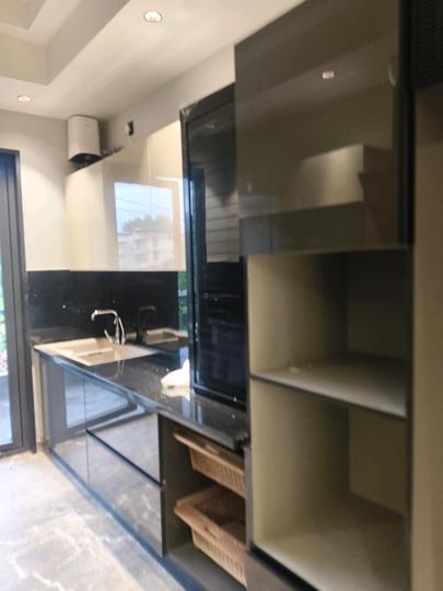 Sector 25, DLF Phase 2 Main Image 1