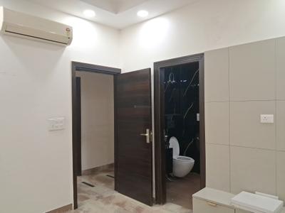 Bedroom Image of 2700 Sq.ft 4 BHK Builder Floor for sale in Paschim Vihar New Delhi for Rs. 60000000