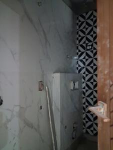 Common Bathroom Image of 1100 Sq.ft 2 BHK Apartment / Flat for sale in Sector 73 Noida for Rs. 3700000