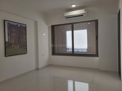 Bedroom Image of 2164 Sq.ft 3 BHK Apartment / Flat for sale in Adani Embrace, Vaishno Devi Circle Ahmedabad for Rs. 18000000