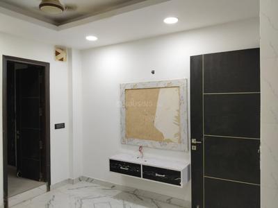 Bedroom Image of 1800 Sq.ft 3 BHK Builder Floor for sale in Punjabi Bagh New Delhi for Rs. 27500000