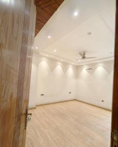Hall Image of 1980 Sq.ft 3 BHK Builder Floor for sale in Mansarover Garden New Delhi for Rs. 42500000